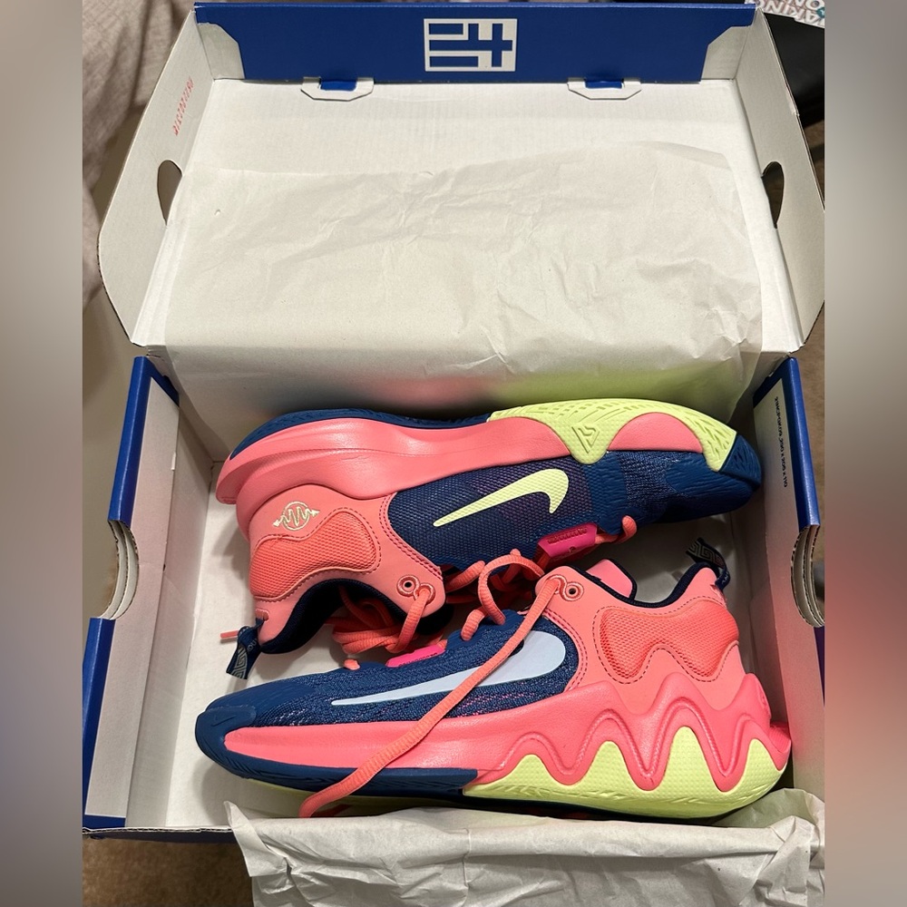 Nike Giannis Immortality 2 GS Sneakers